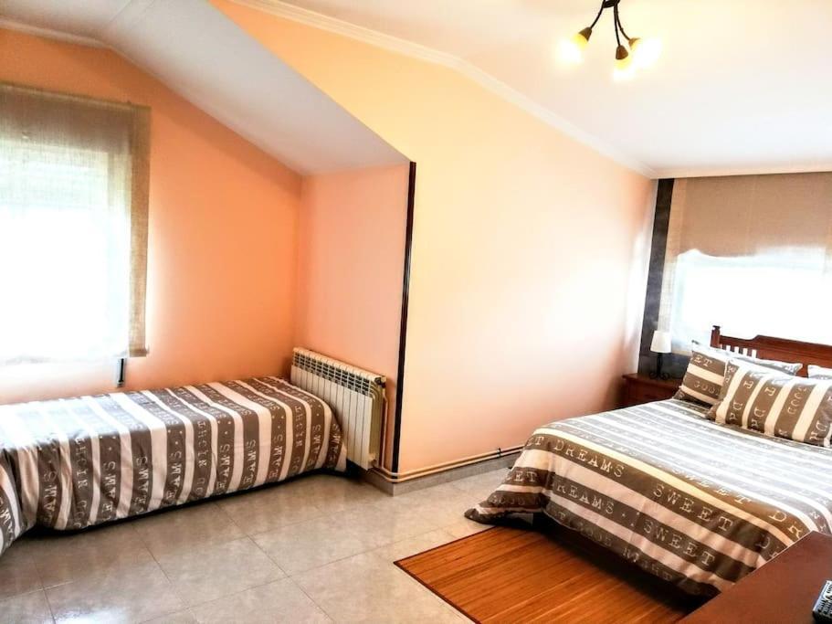 Apartamento En Las Afueras Рібадео Екстер'єр фото