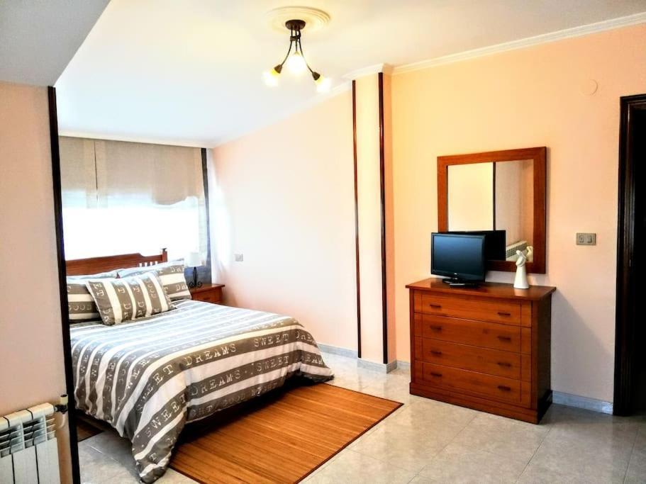 Apartamento En Las Afueras Рібадео Екстер'єр фото