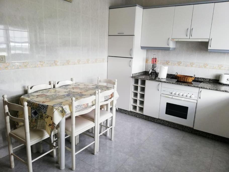 Apartamento En Las Afueras Рібадео Екстер'єр фото